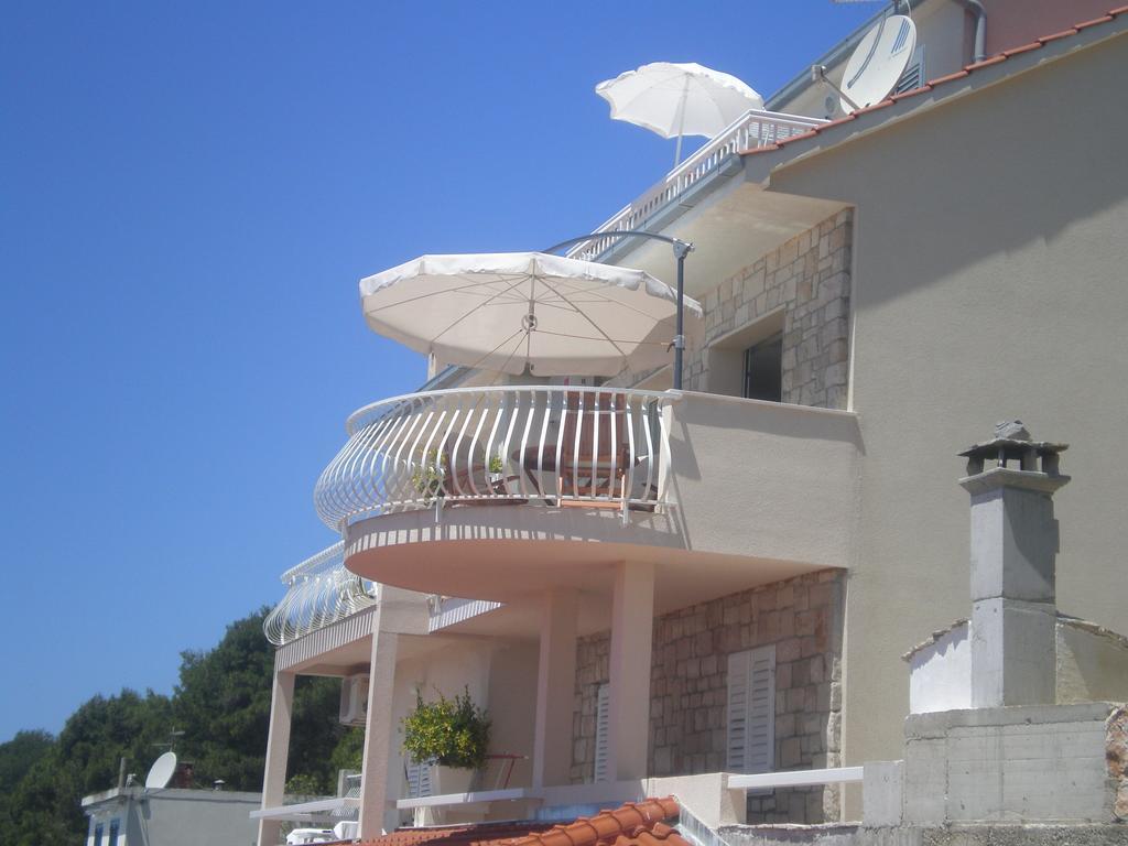 Apartments Tatjana Dominis Hvar Town Exterior photo