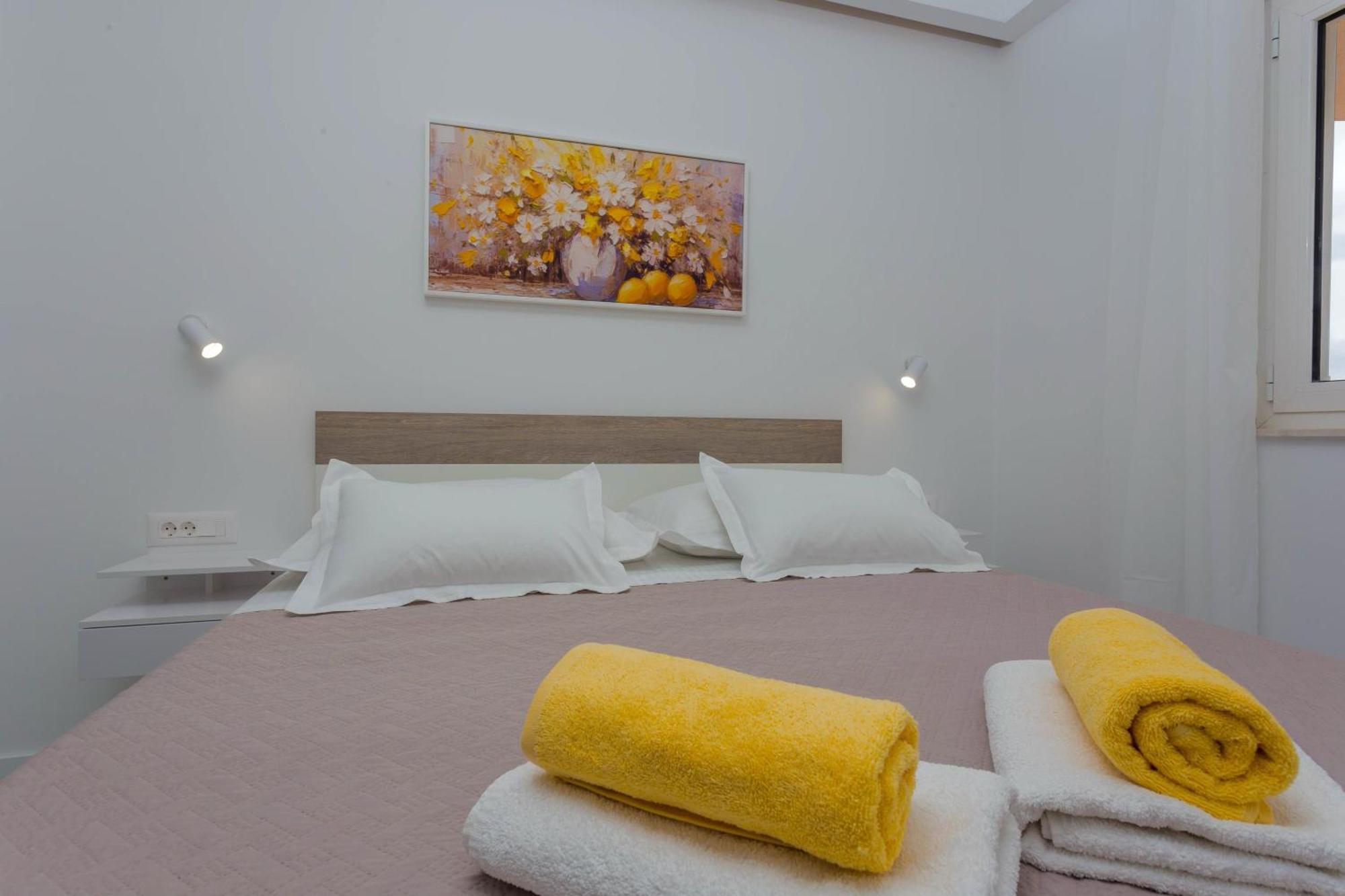 Apartments Tatjana Dominis Hvar Town Room photo
