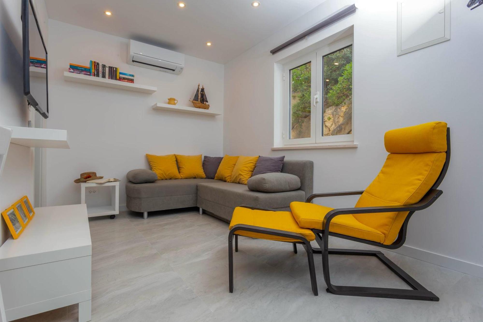 Apartments Tatjana Dominis Hvar Town Exterior photo