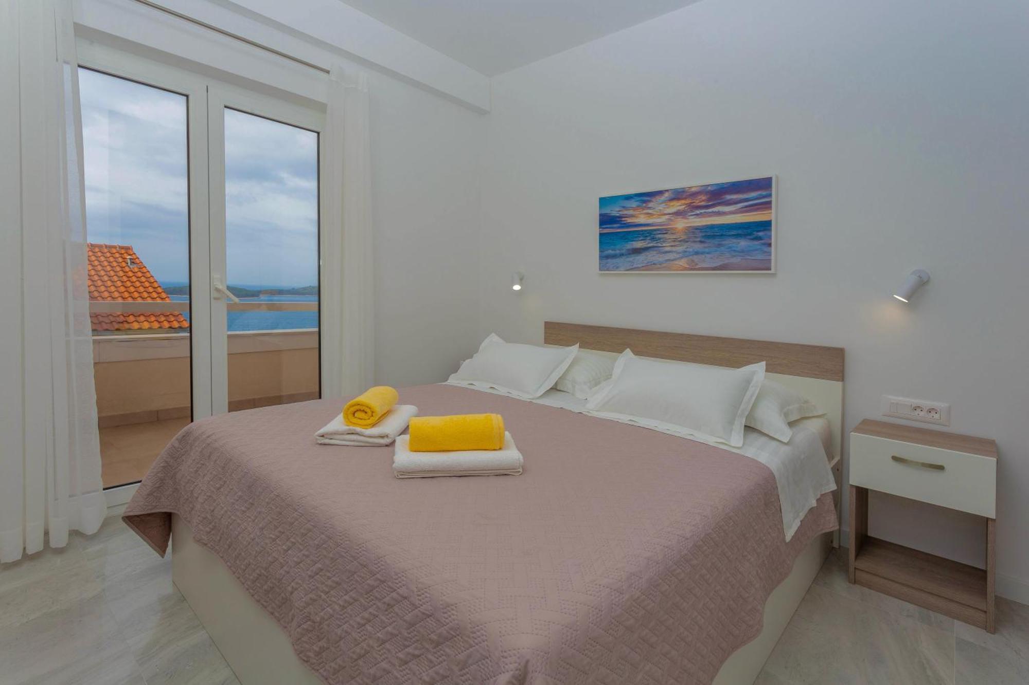 Apartments Tatjana Dominis Hvar Town Exterior photo