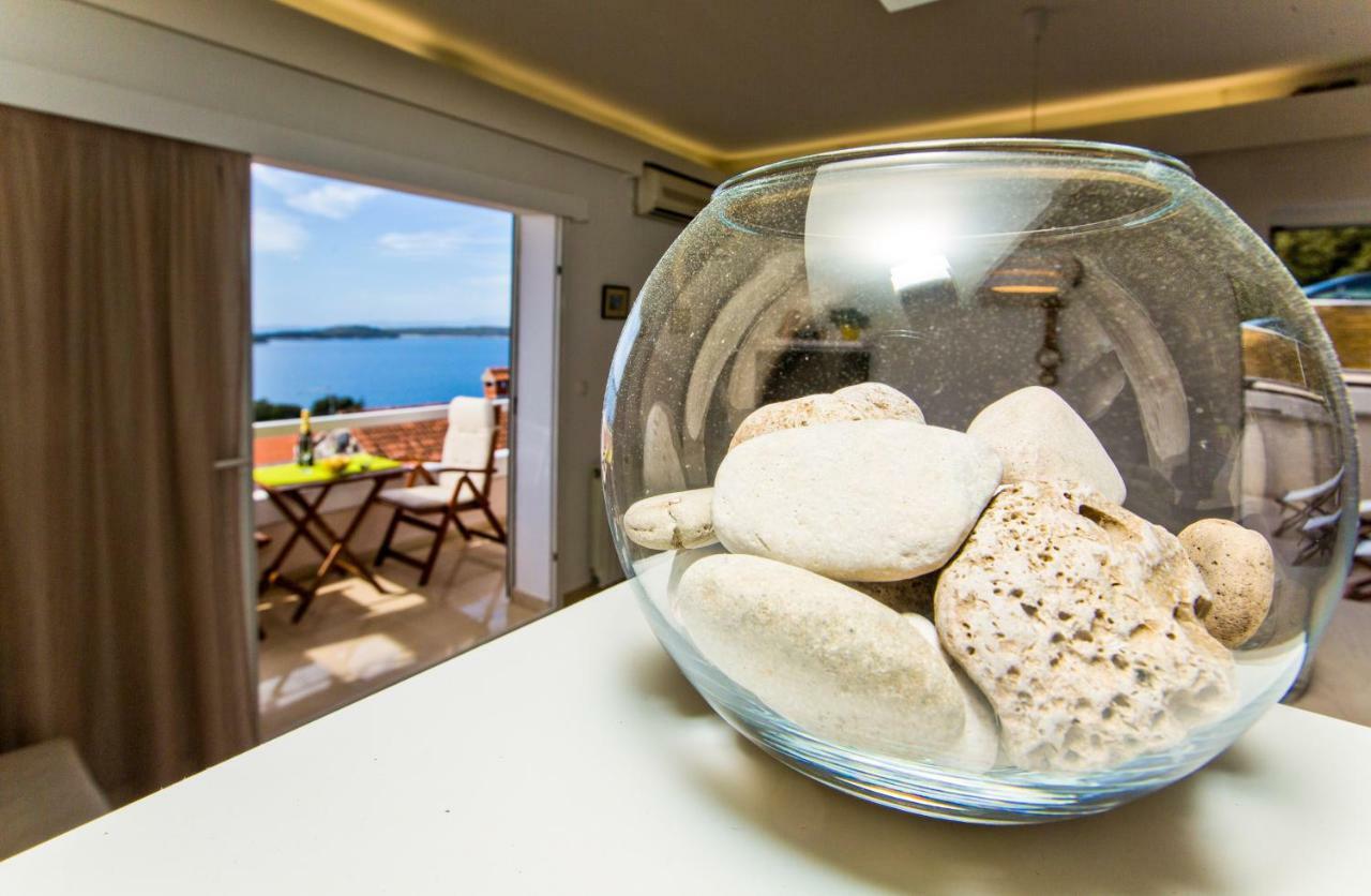 Apartments Tatjana Dominis Hvar Town Exterior photo