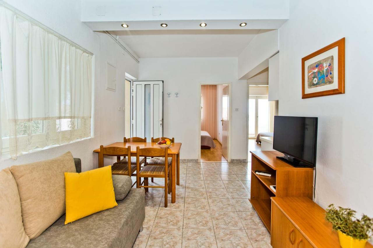 Apartments Tatjana Dominis Hvar Town Exterior photo