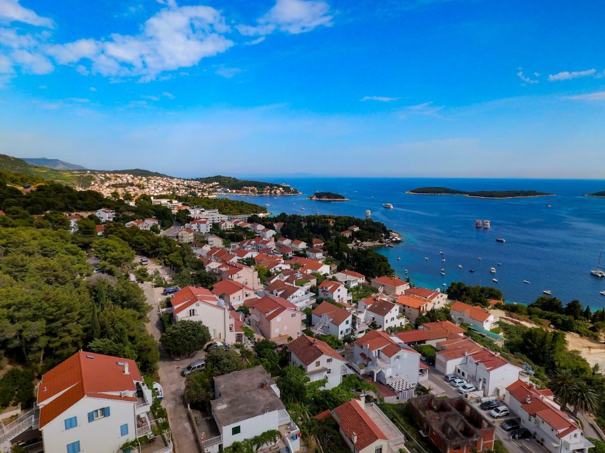 Apartments Tatjana Dominis Hvar Town Exterior photo