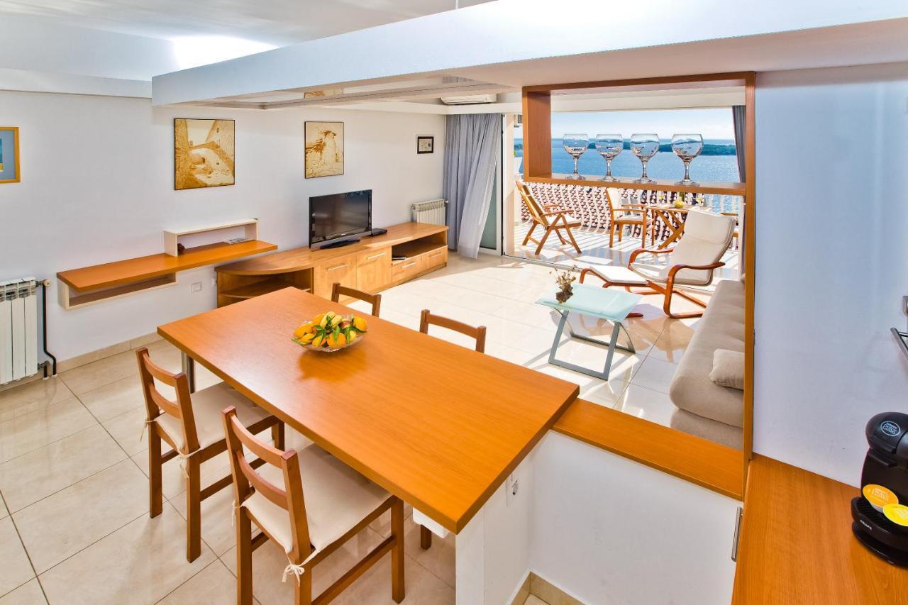 Apartments Tatjana Dominis Hvar Town Exterior photo